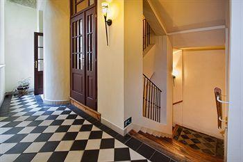 Oasis Aparthotel Prague