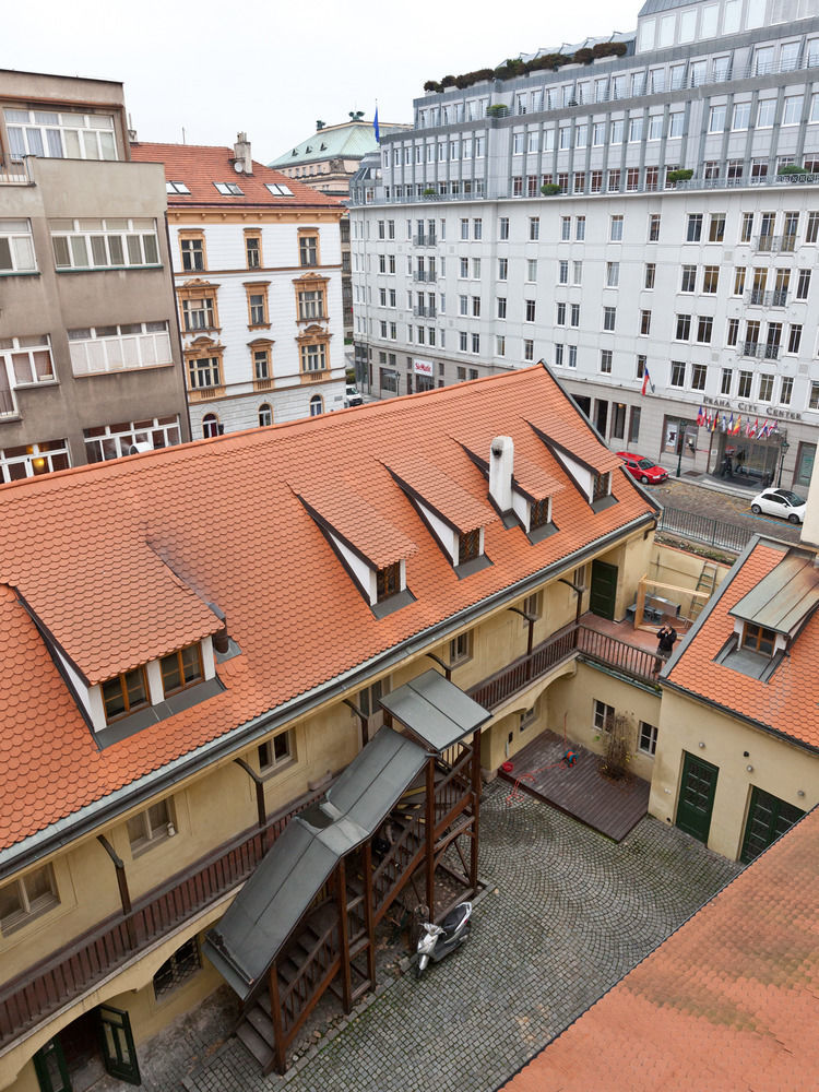 Oasis Aparthotel Praga